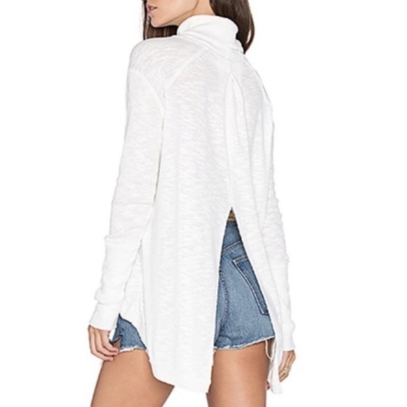 Free People split back turtleneck thermal Boho light grey tunic top - Picture 2 of 9